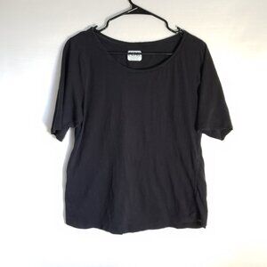 Scoop neck mesh cutout boho short sleeve t-shirt black NINA CAPRI Medium